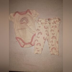 ‼️5 items for $8‼️Baby Rainbow Onesie and Pants Set
